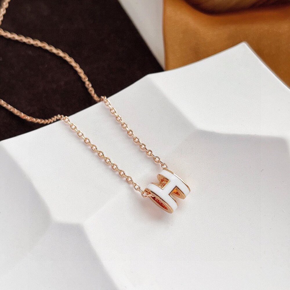 Hermes necklace